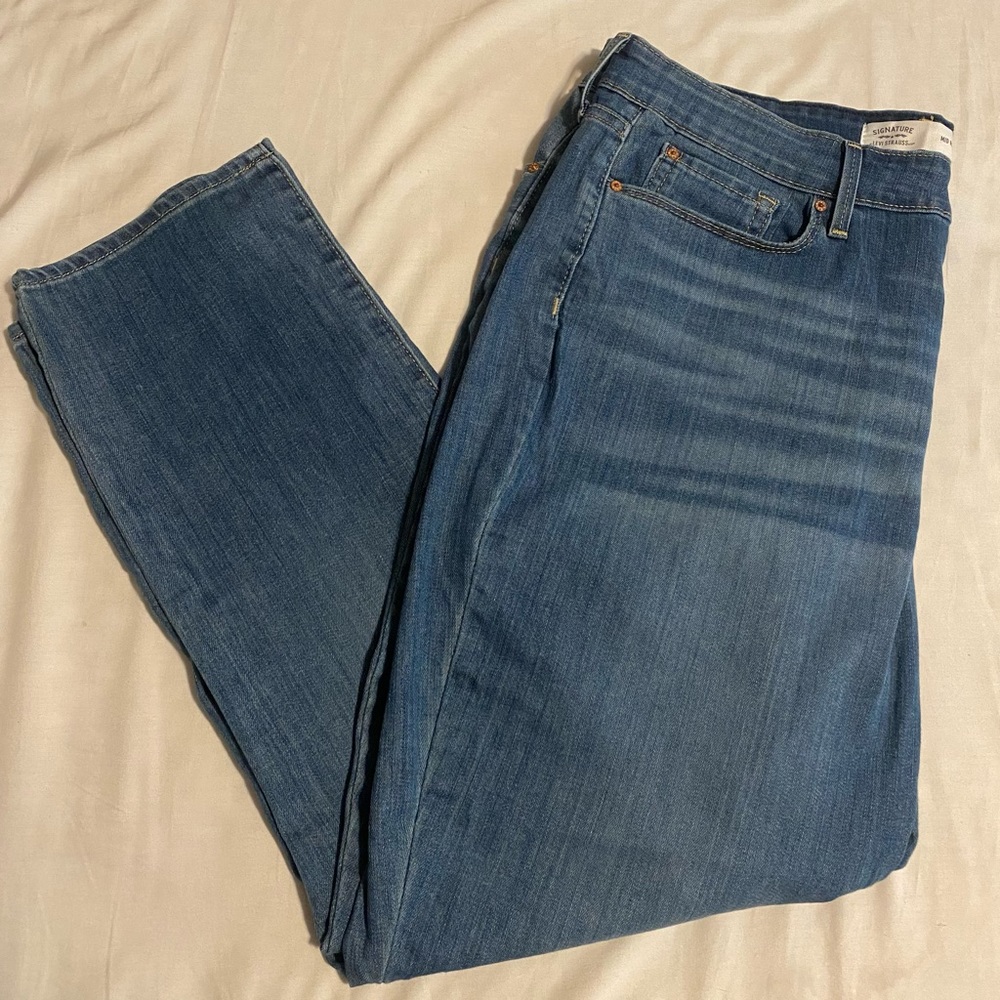 Levi’s classic slim jeans